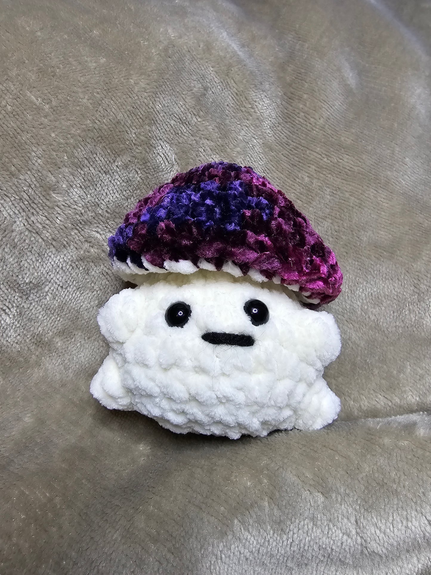 Mushie boy pops