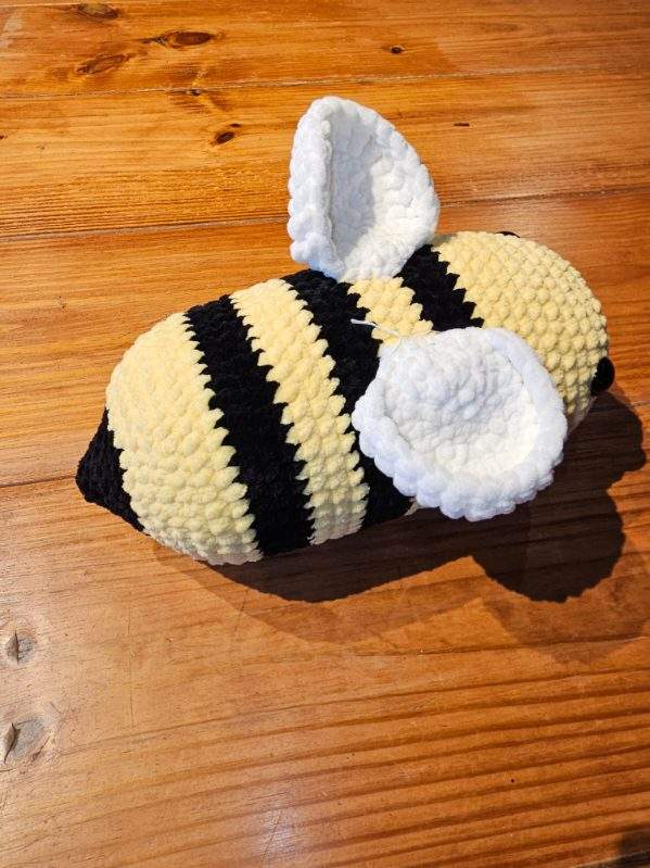 Jumbo Queen bee