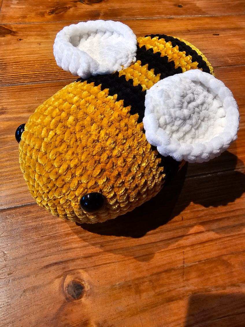 Jumbo Queen bee